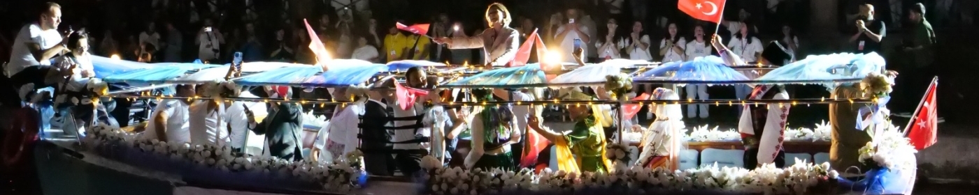 Eskişehir’de festival coşkusu: Sokaklar ve Porsuk renklendi!